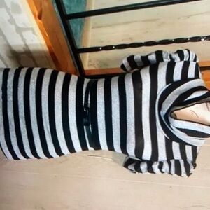 NWT Amy byer womens black and silver striped sweater neck top size large